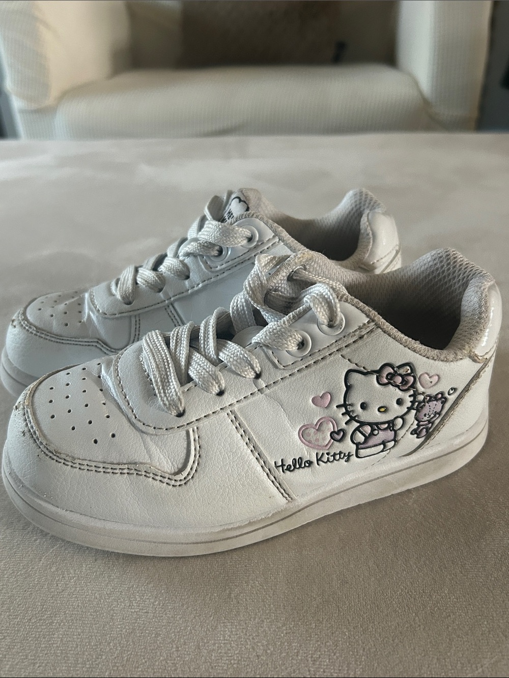 Hello Kitty White & Pink Girls Sneakers